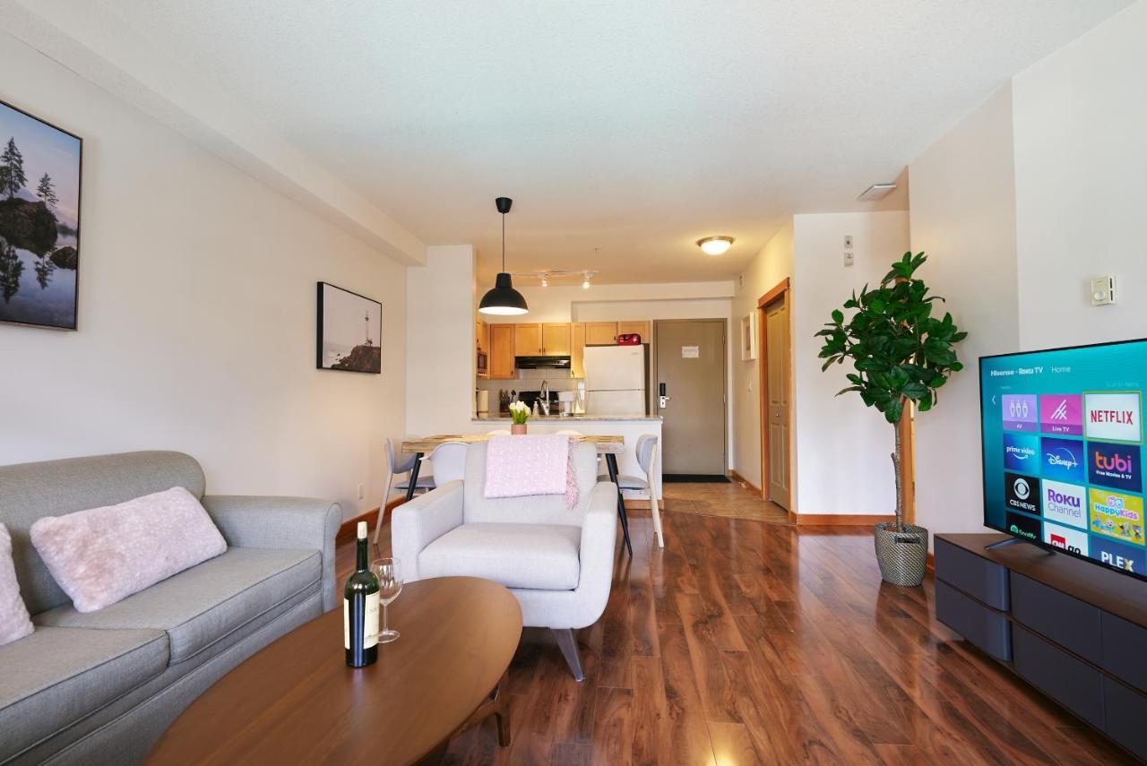 Апартаменты Mtn View Escape With King Size Bed With Outdoor Pool - Banff Pass Included! Канмор Экстерьер фото
