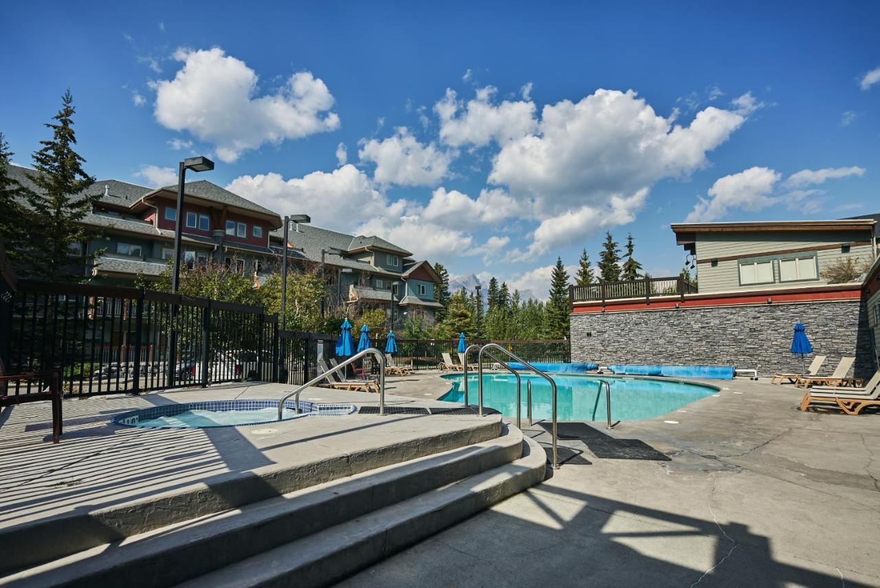 Апартаменты Mtn View Escape With King Size Bed With Outdoor Pool - Banff Pass Included! Канмор Экстерьер фото