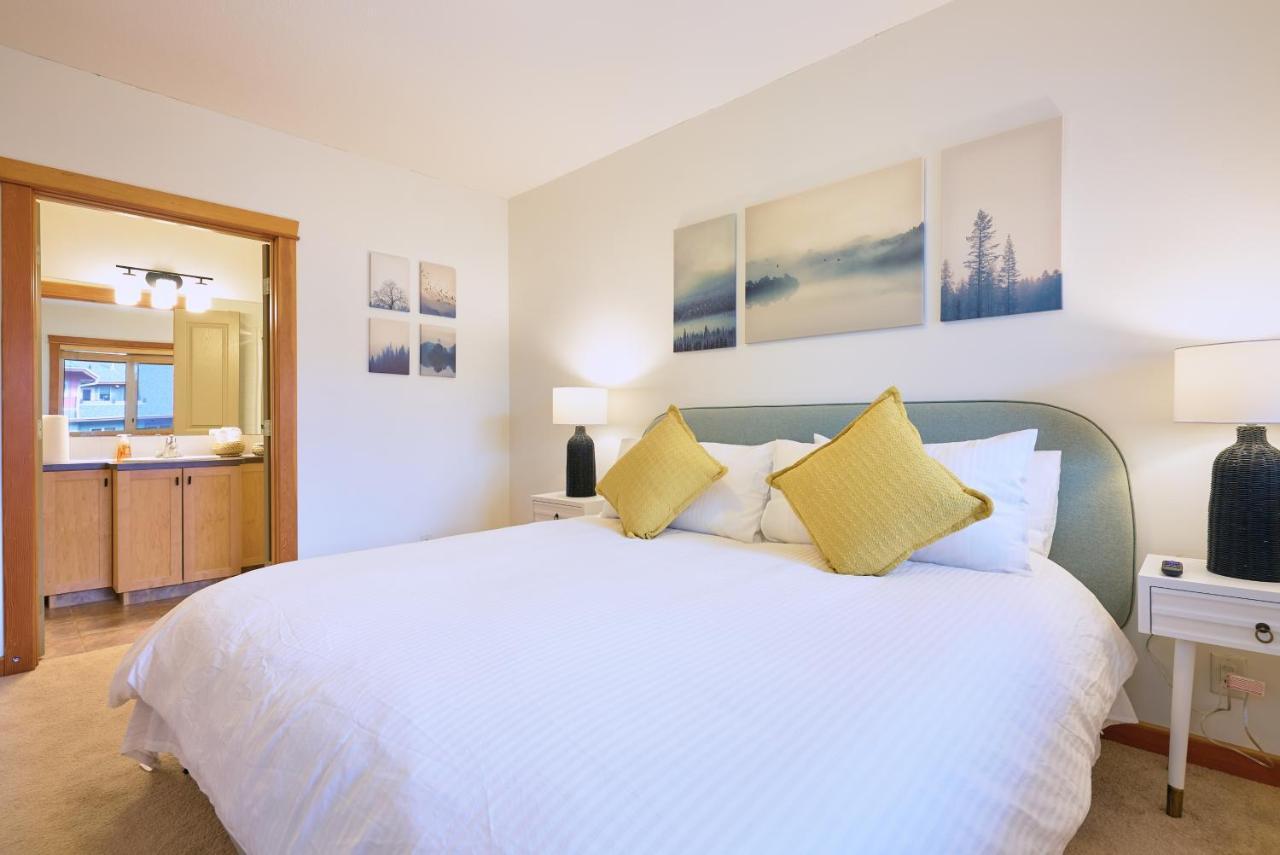 Апартаменты Mtn View Escape With King Size Bed With Outdoor Pool - Banff Pass Included! Канмор Экстерьер фото